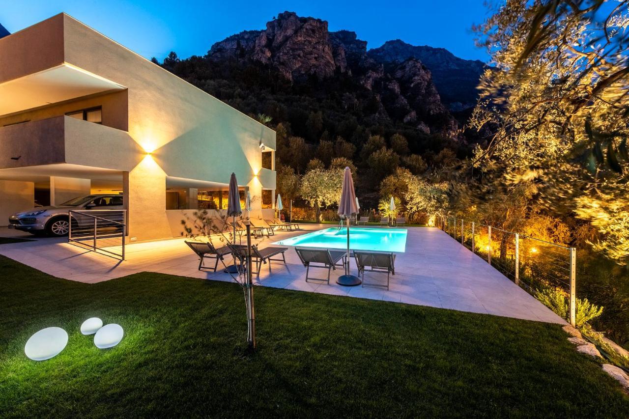 Evo Suites Apartments Limone sul Garda Bagian luar foto